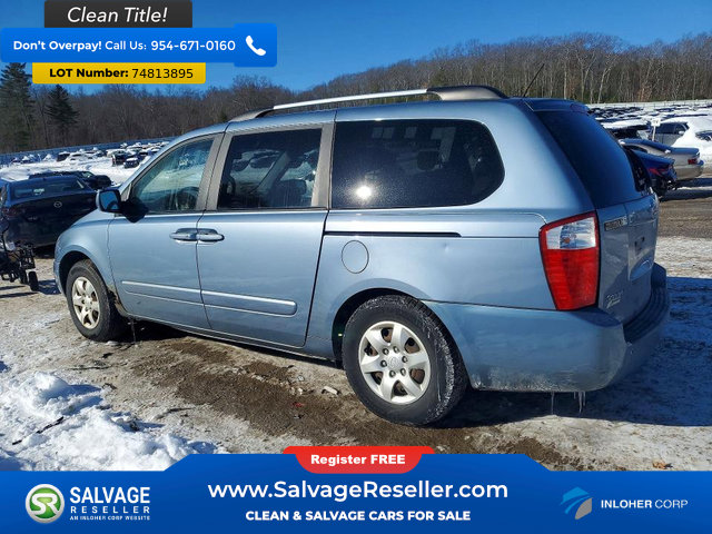Used 2010 Kia Sedona LX image 3