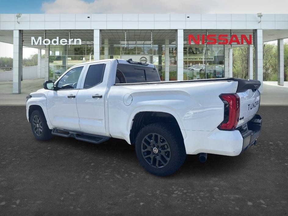 Used 2022 Toyota Tundra SR AWD/4WD image 3