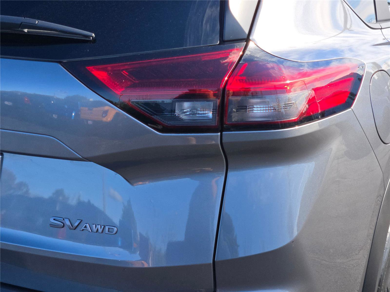 Used 2024 Nissan Rogue SV image 13