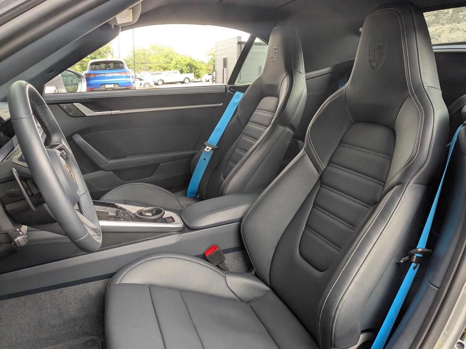 Certified 2025 Porsche 911 Carrera RWD image 5