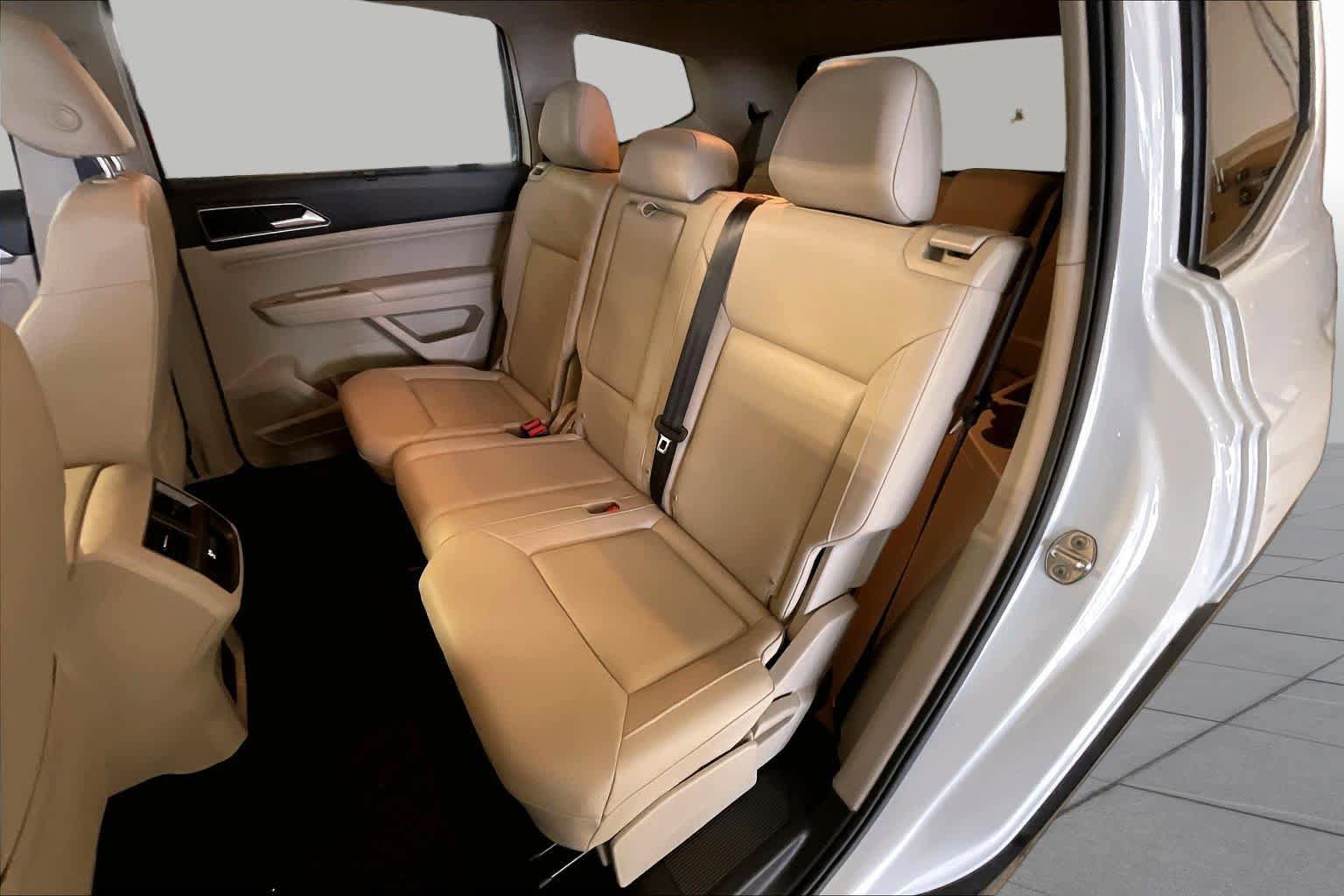 Used 2019 Volkswagen Atlas SEL FWD image 19
