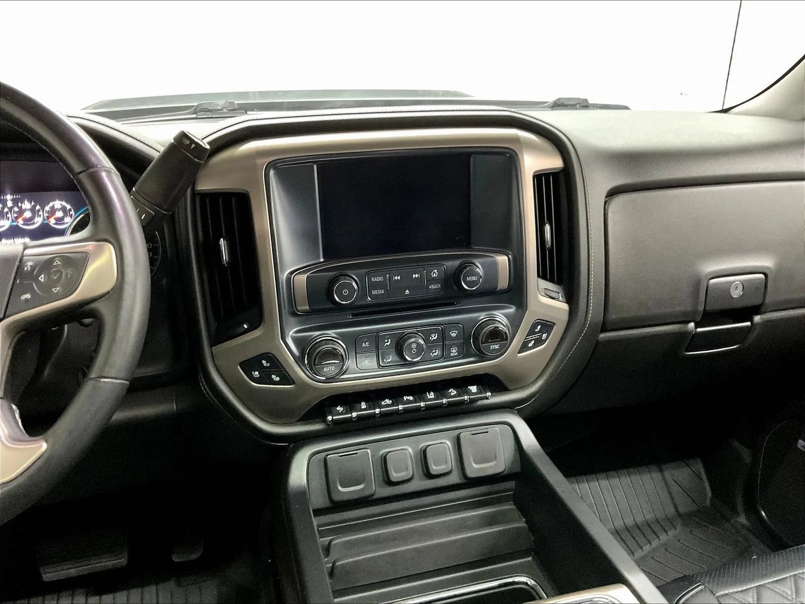 Used 2018 GMC Sierra 2500 Denali w/ Duramax Plus Package AWD/4WD image 22
