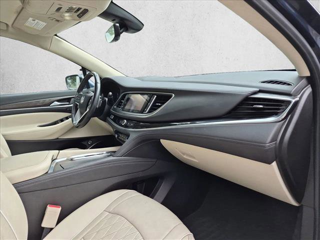 Used 2022 Buick Enclave Avenir w/ Avenir Technology Package FWD image 25