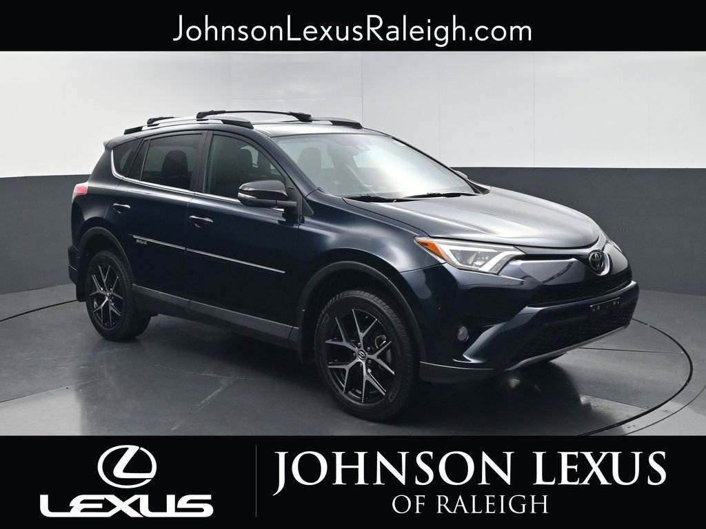 Used 2017 Toyota RAV4 SE FWD image 3