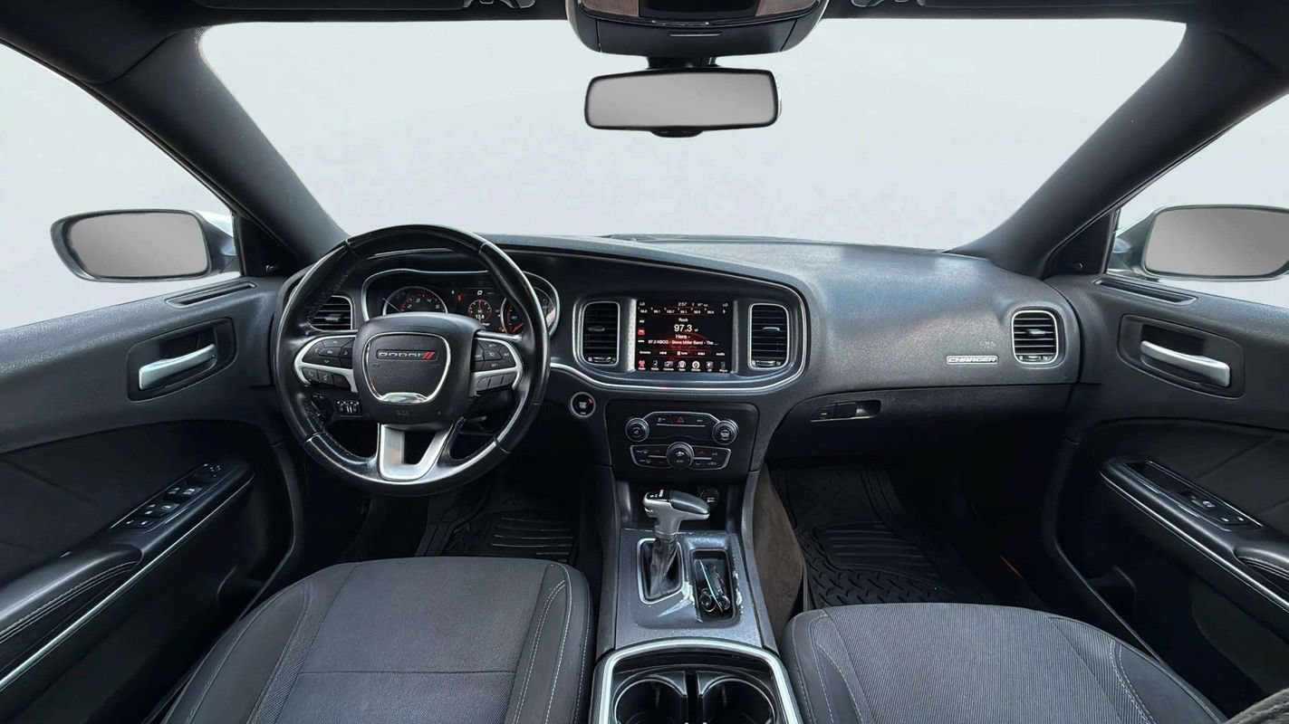 Used 2016 Dodge Charger SXT AWD/4WD image 9