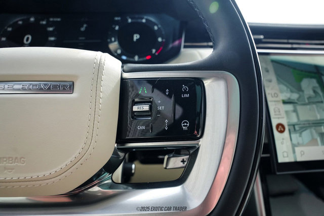Used 2025 Land Rover Range Rover Long Wheelbase SE image 21