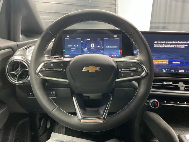 New 2026 Chevrolet Equinox EV LT w/ Comfort Package FWD image 17
