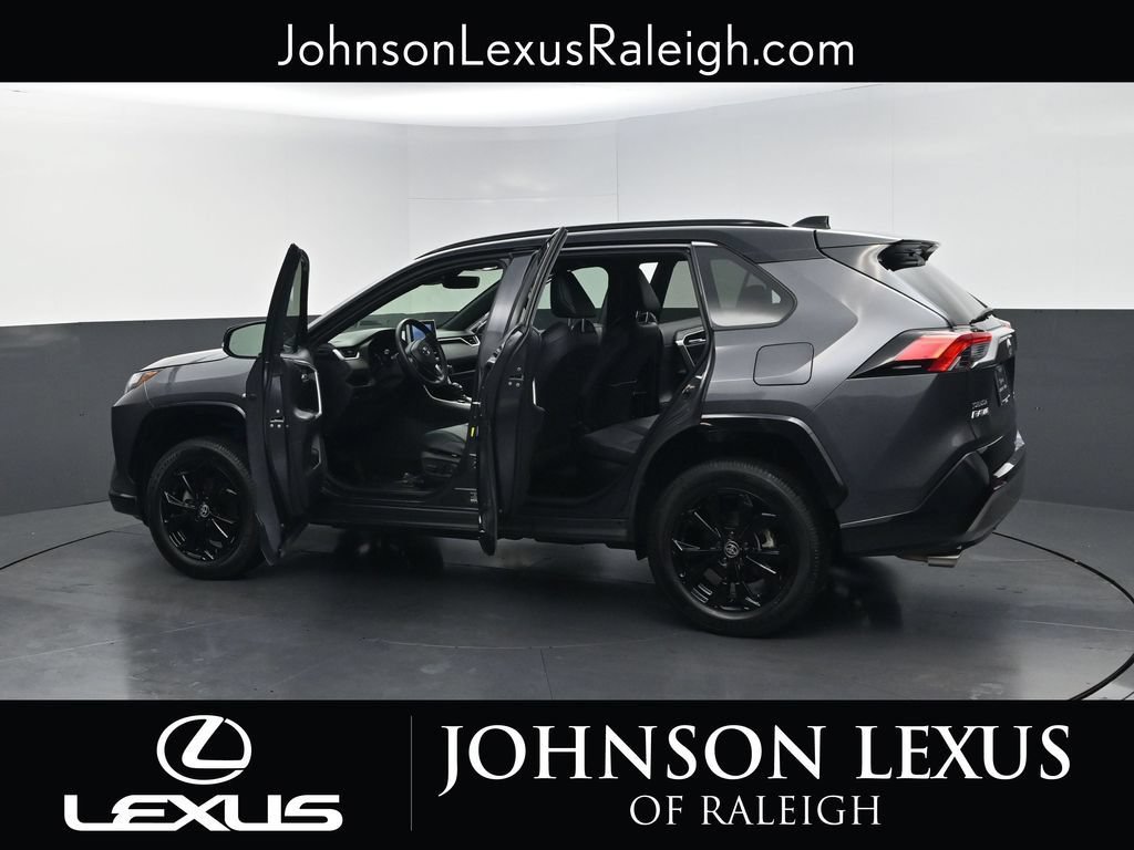 Used 2022 Toyota RAV4 XSE AWD/4WD image 37