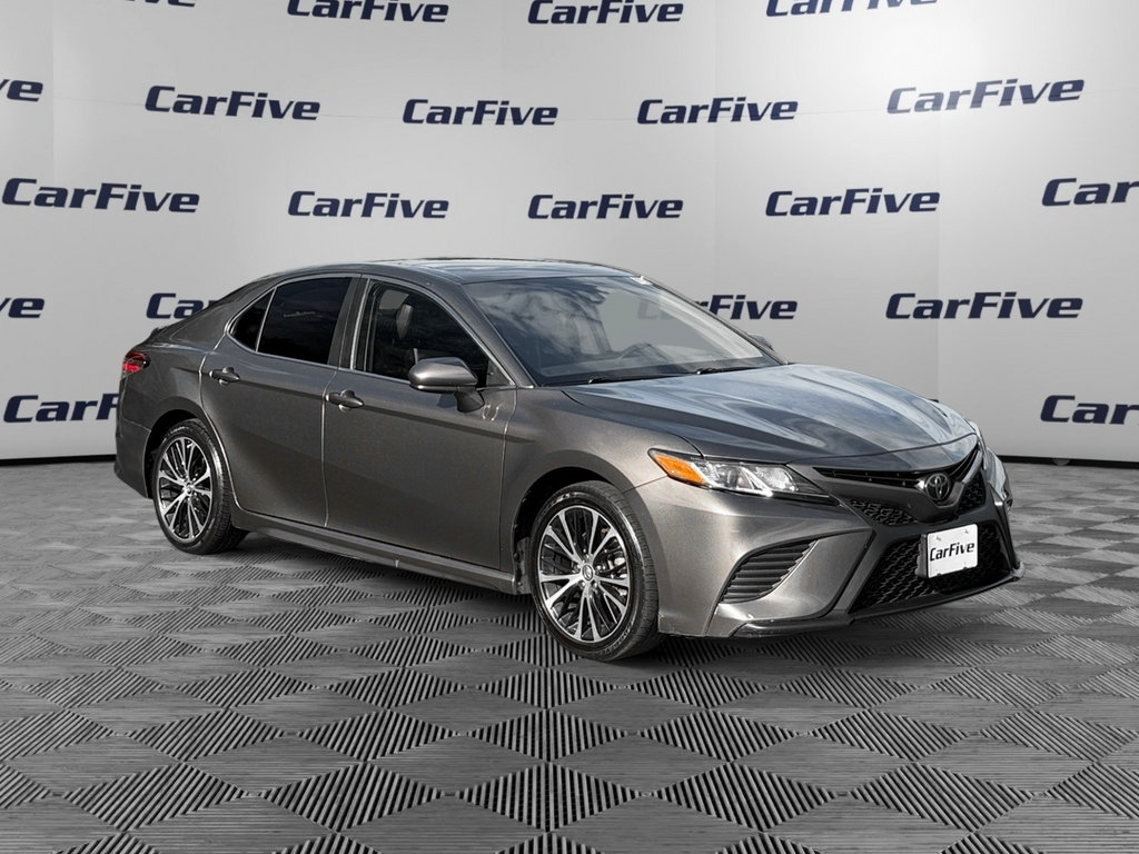 Used 2018 Toyota Camry SE w/ Moonroof Package FWD image 8