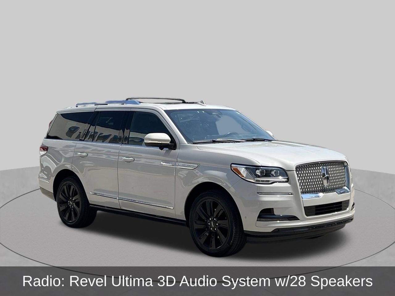 Used 2023 Lincoln Navigator Reserve AWD/4WD image 7