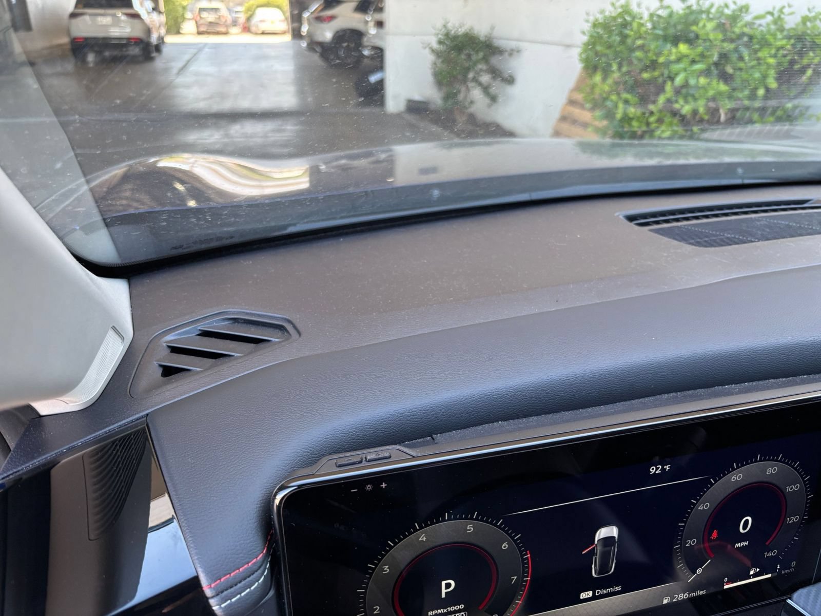 Used 2026 Nissan Kicks SR AWD/4WD image 33
