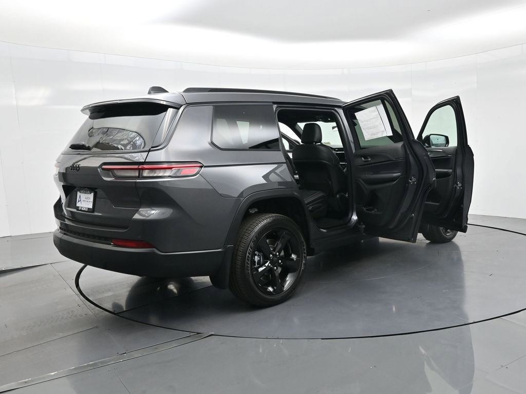 New 2025 Jeep Grand Cherokee L Laredo image 42