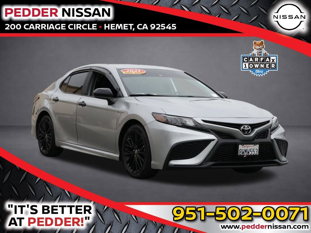 Used 2021 Toyota Camry SE w/ Carpet Mat Package (TMS) image 1