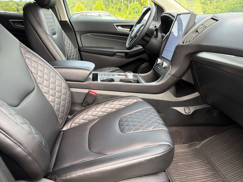 Used 2024 Ford Edge Titanium AWD/4WD image 55