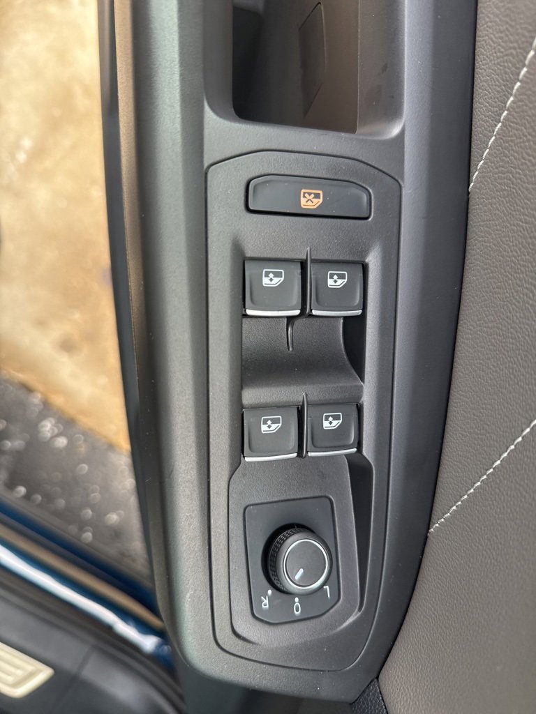 Used 2022 Volkswagen Atlas SEL image 31