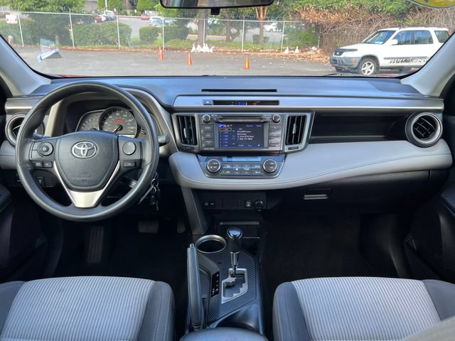 Used 2013 Toyota RAV4 XLE FWD image 11