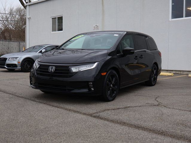 Used 2023 Honda Odyssey Sport image 4