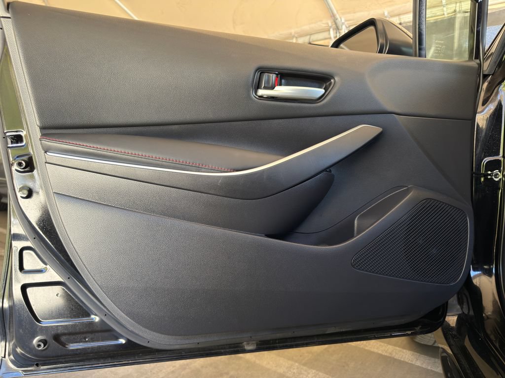 Used 2025 Toyota Corolla SE FWD image 27