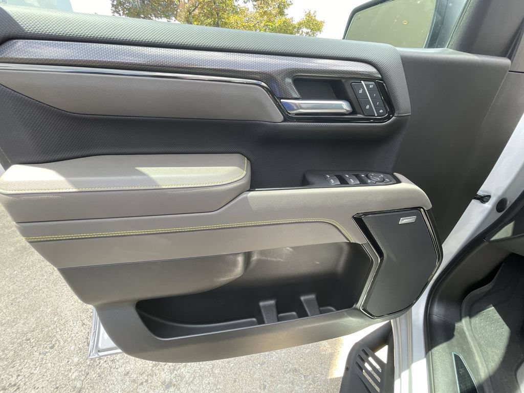 Used 2022 Chevrolet Silverado 1500 ZR2 w/ Technology Package AWD/4WD image 22