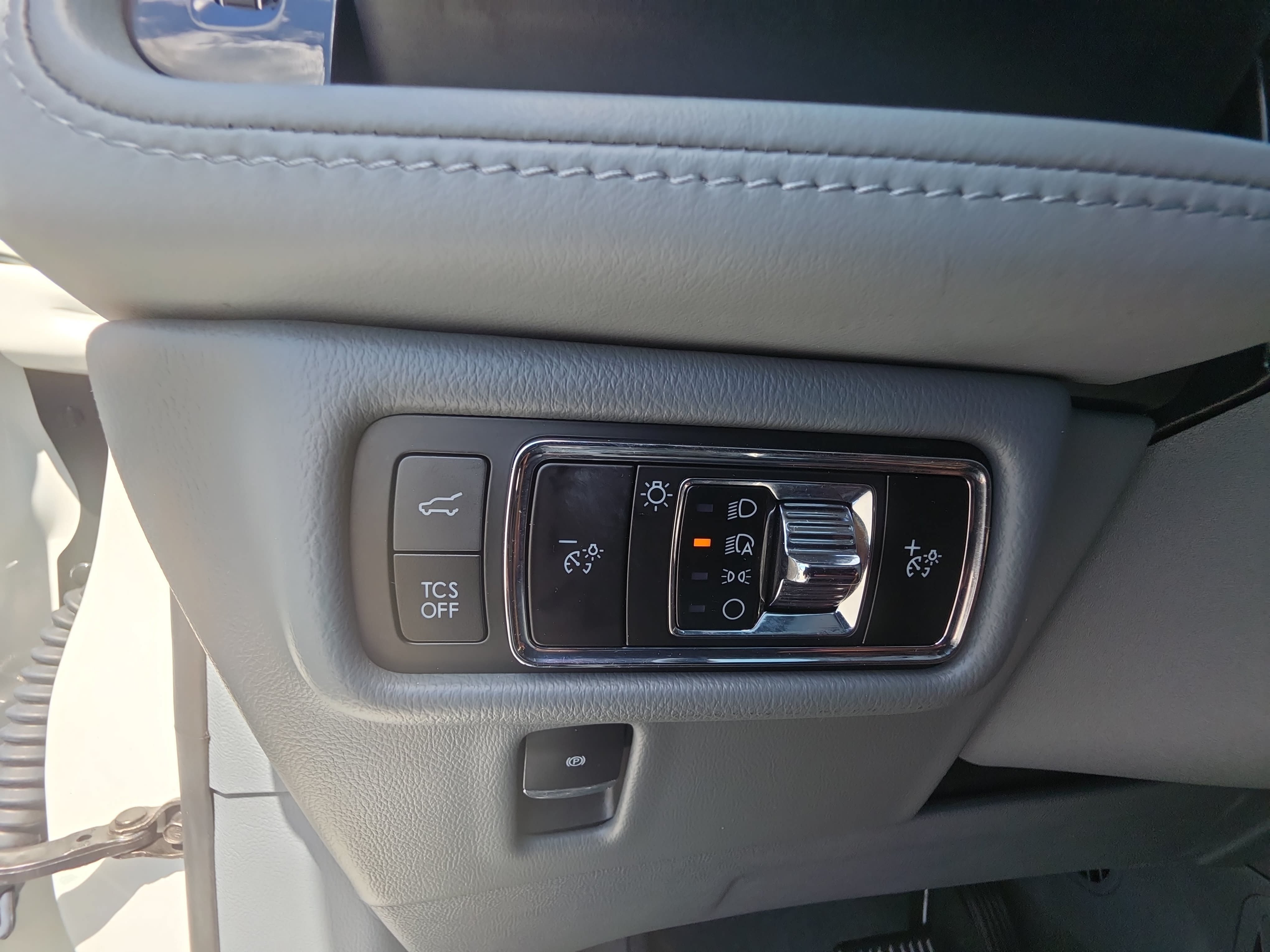 Used 2023 Lincoln Nautilus Reserve w/ Equipment Group 201A AWD/4WD image 26