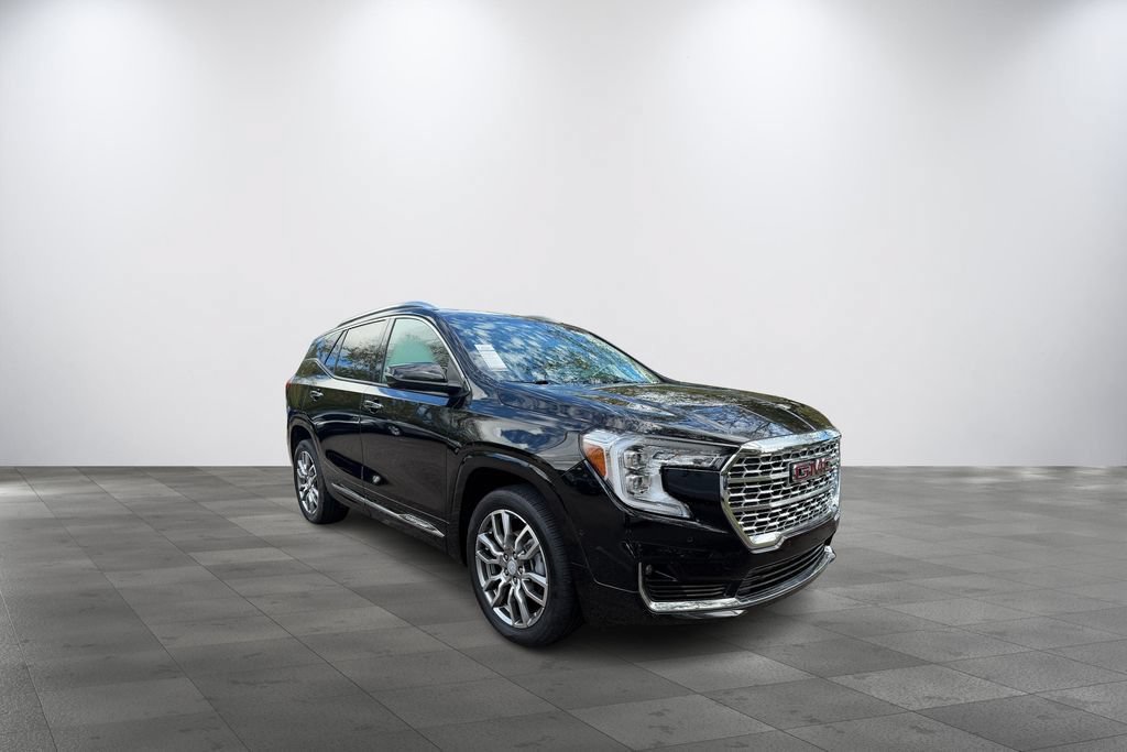 Used 2022 GMC Terrain Denali w/ Denali Premium Package