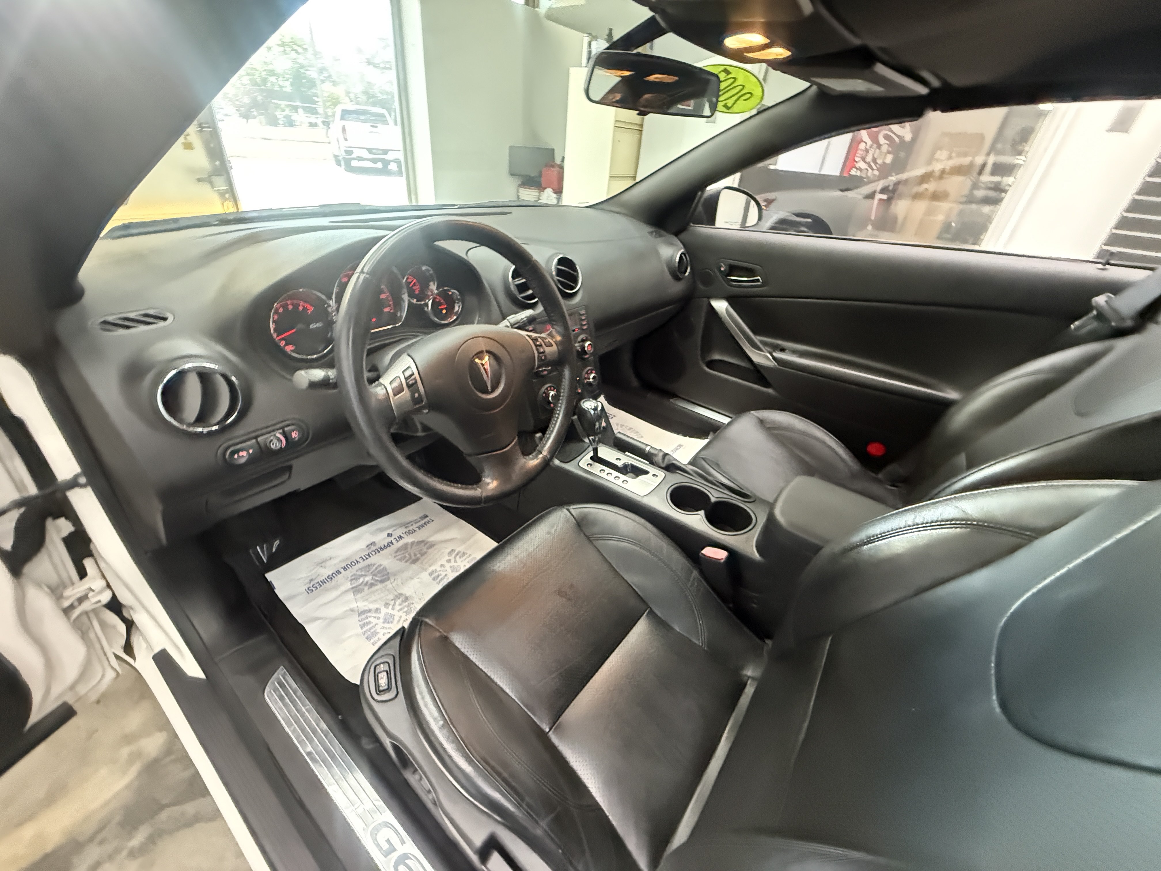 Used 2007 Pontiac G6 GT w/ Premium Package FWD image 10