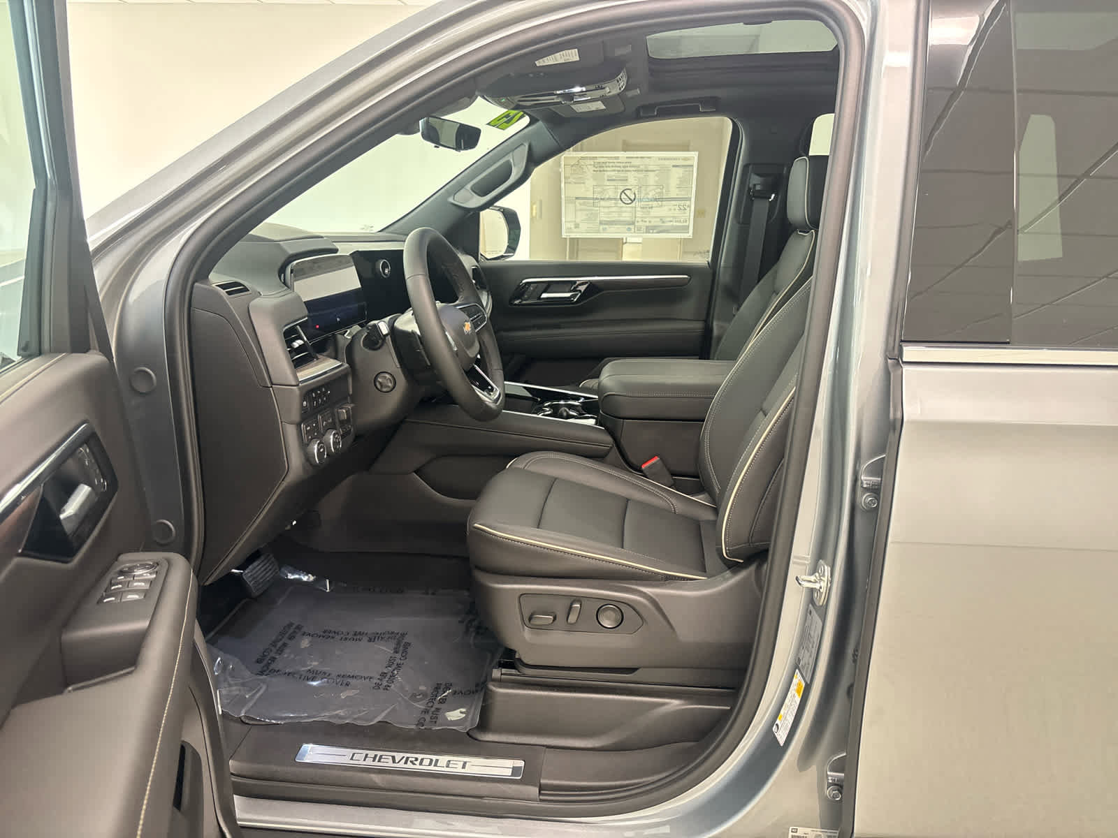 New 2025 Chevrolet Tahoe Premier image 15