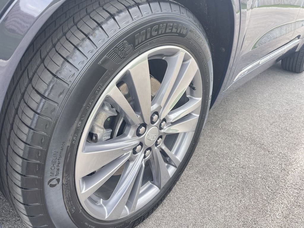 Certified 2025 Cadillac XT6 Premium Luxury image 10