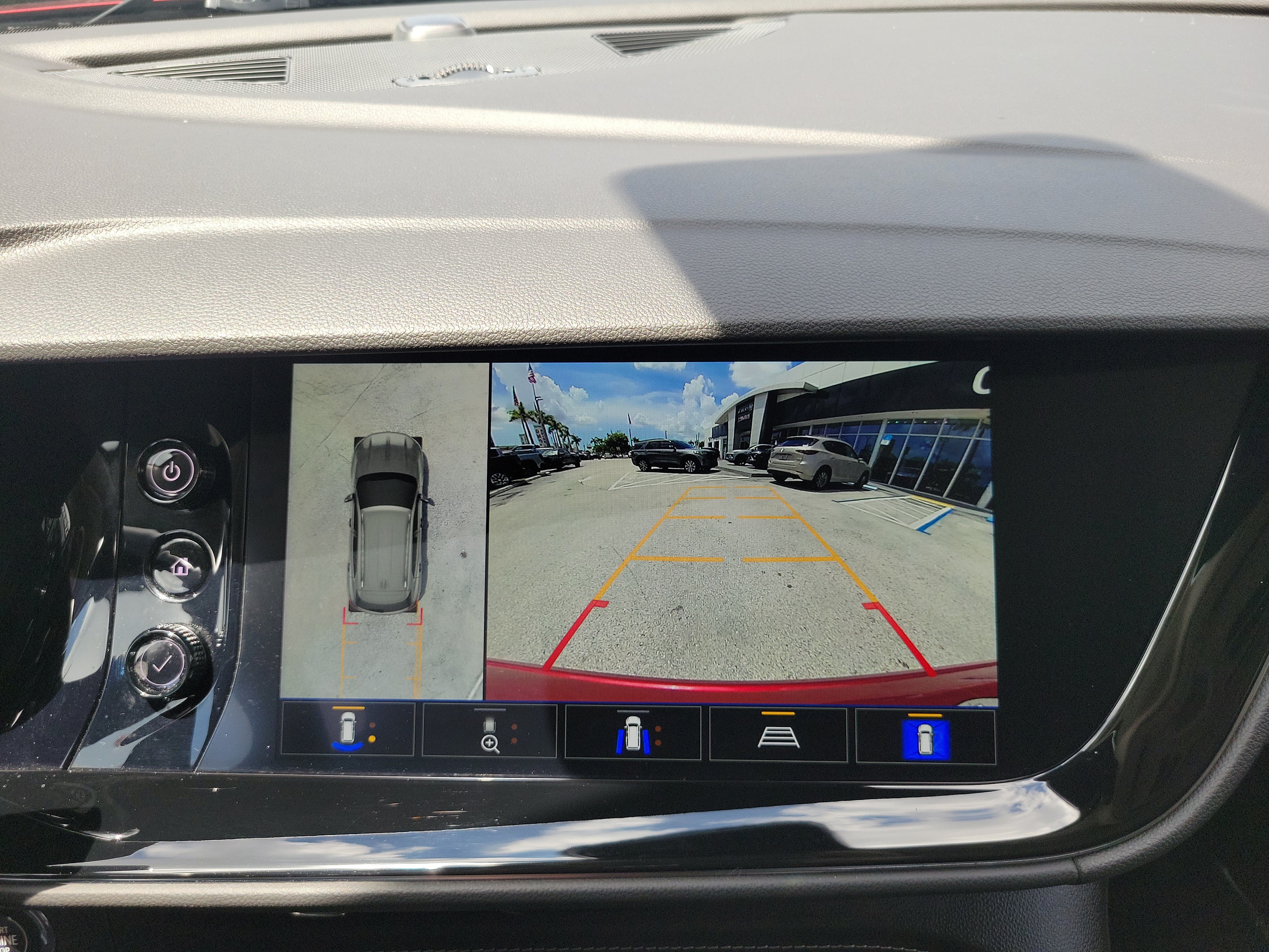 Used 2023 Buick Envision Avenir FWD image 11