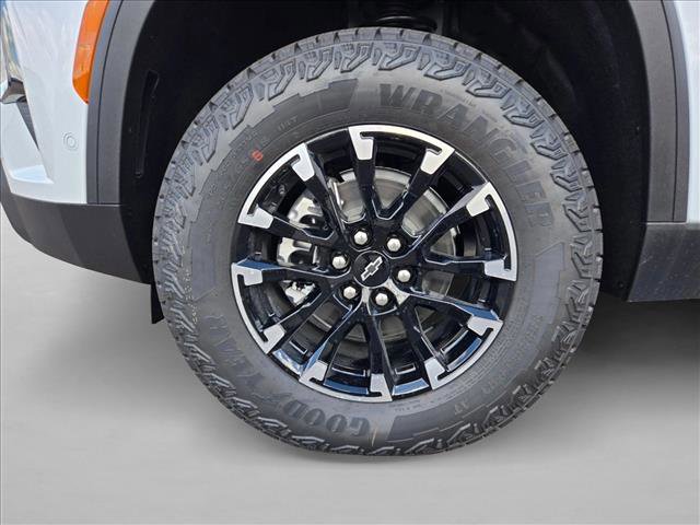 New 2026 Chevrolet Traverse Z71 w/ Enhanced Driving Package image 11