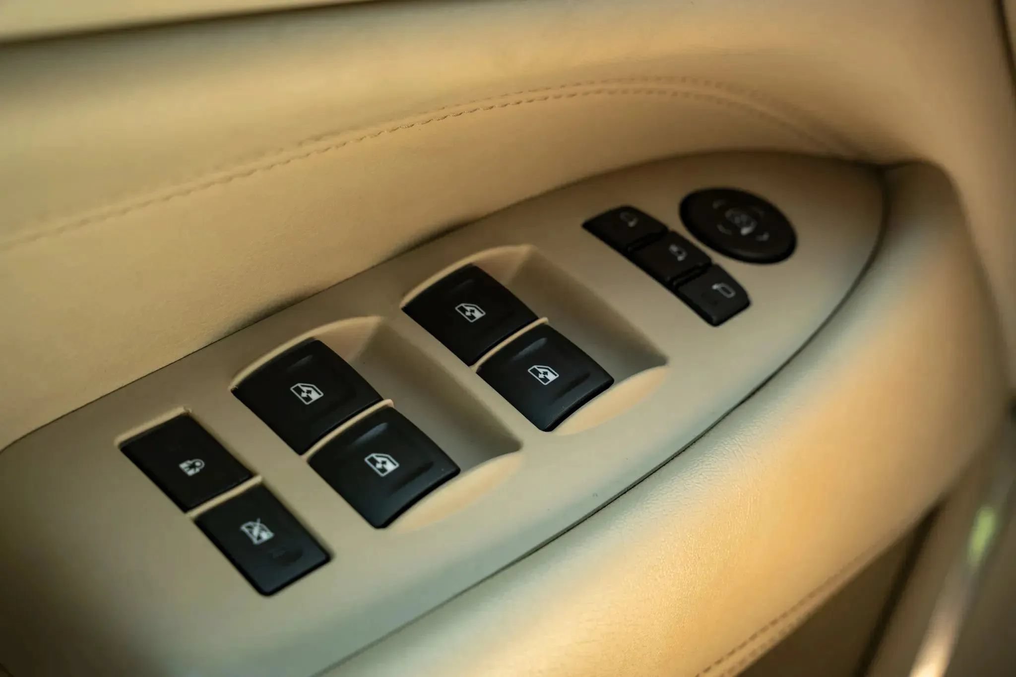 Used 2020 Cadillac Escalade Luxury RWD image 27