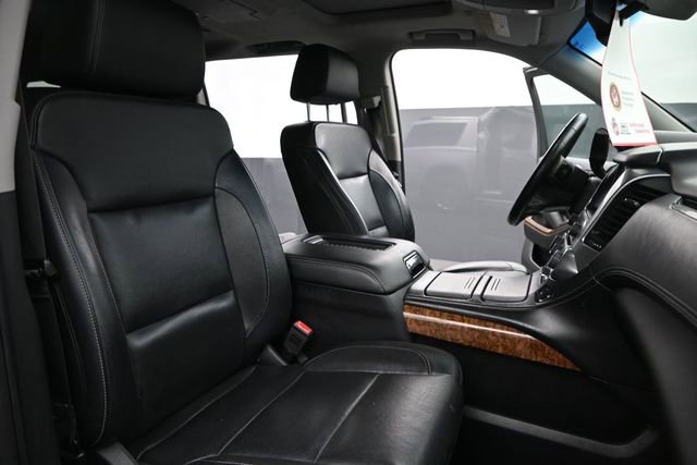 Used 2019 Chevrolet Suburban Premier AWD/4WD image 26