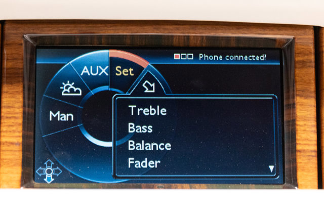 Used 2010 Rolls-Royce Phantom Drophead Coupe image 92