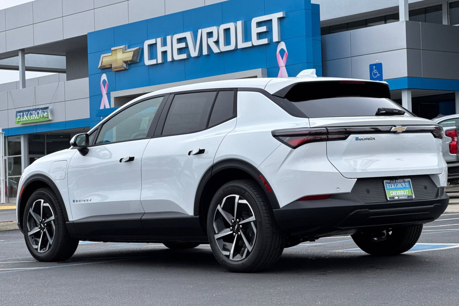 New 2026 Chevrolet Equinox EV LT image 5