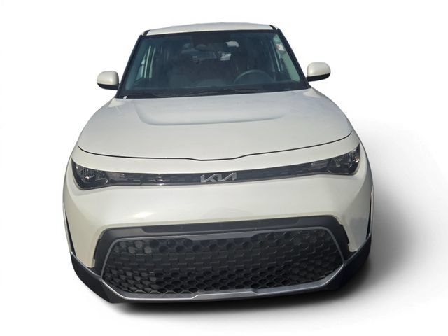 Used 2025 Kia Soul LX FWD image 9