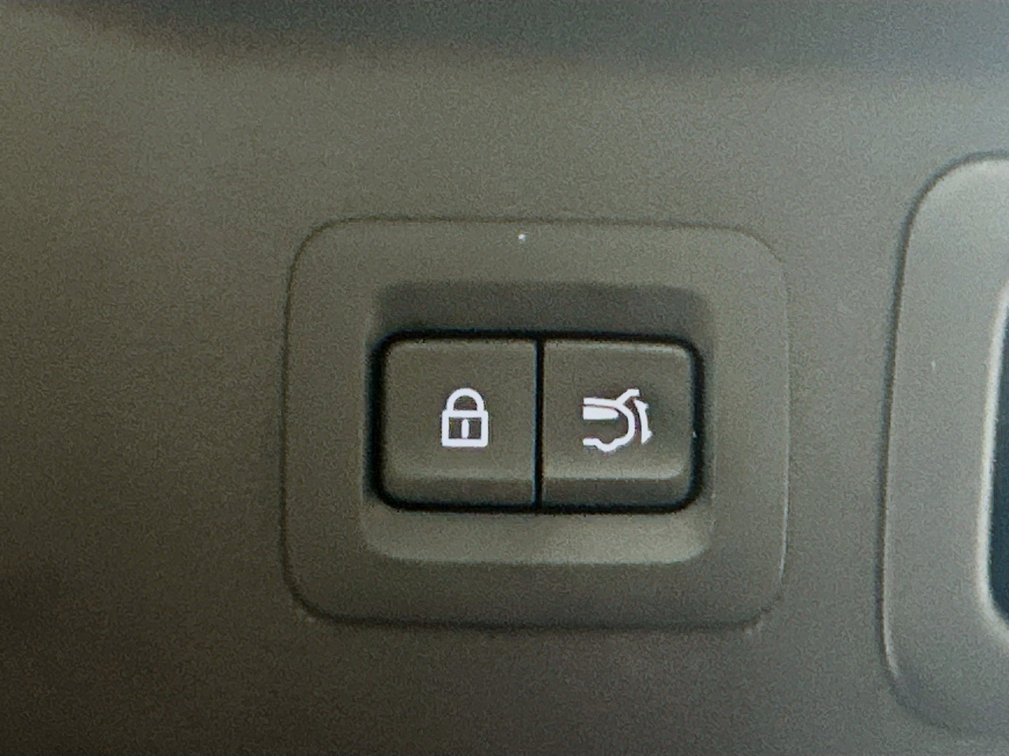 Used 2025 MAZDA CX-90 3.3 Turbo w/ Preferred Package image 33