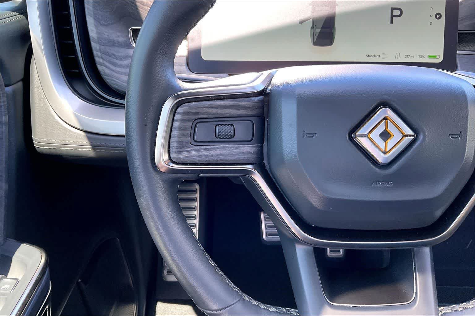 Used 2023 Rivian R1S Launch Edition AWD/4WD image 24