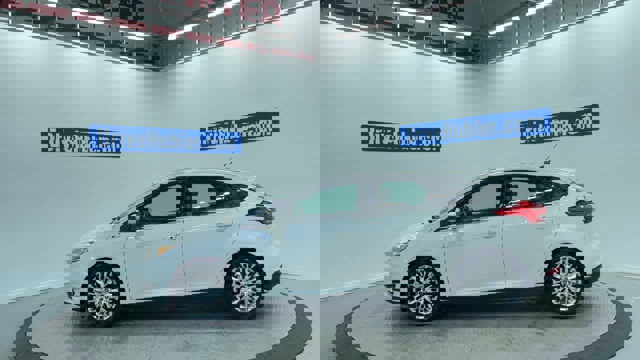 Used 2016 Ford Focus Titanium image 8