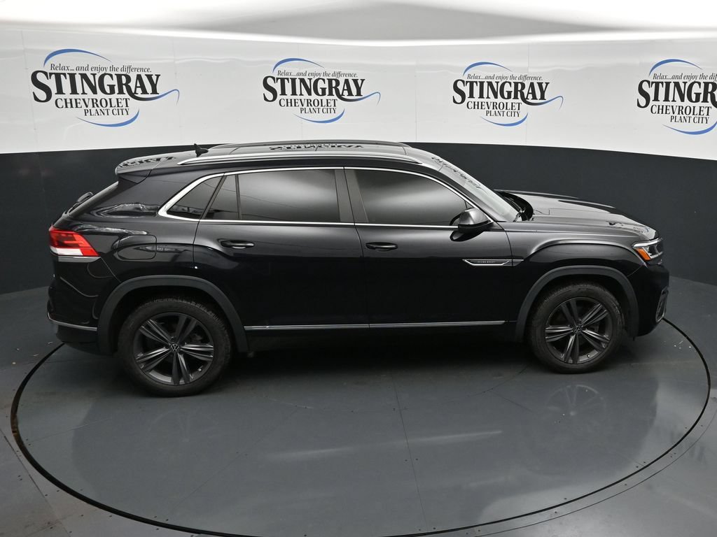 Used 2022 Volkswagen Atlas Cross Sport SEL R-Line AWD/4WD image 25