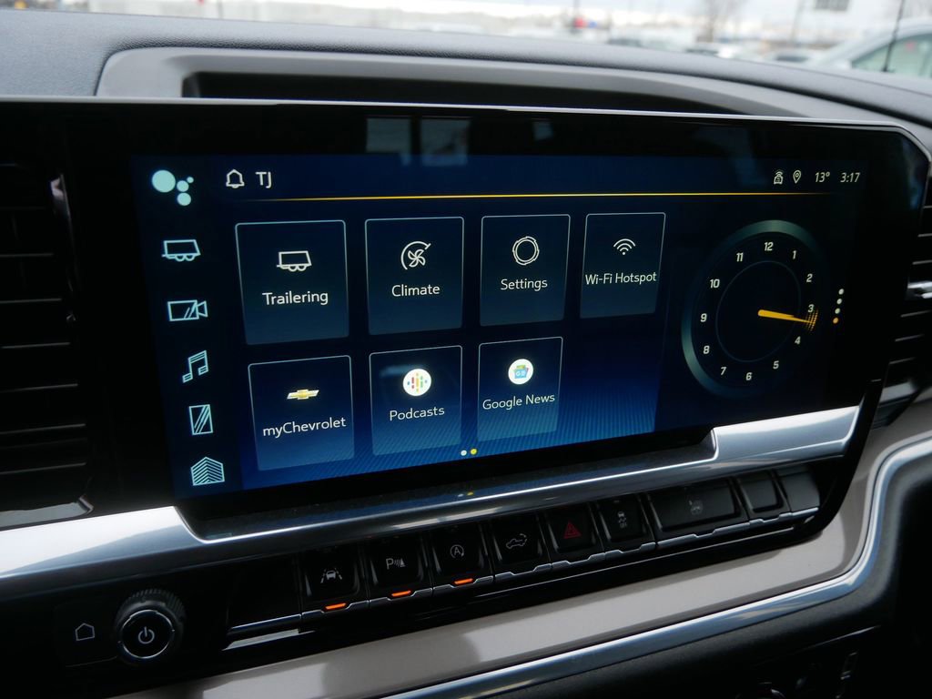 Used 2022 Chevrolet Silverado 1500 High Country image 32