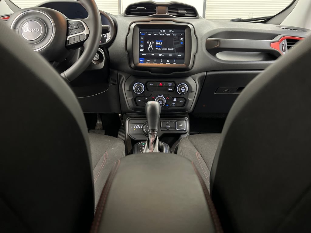 Used 2023 Jeep Renegade Trailhawk AWD/4WD image 41