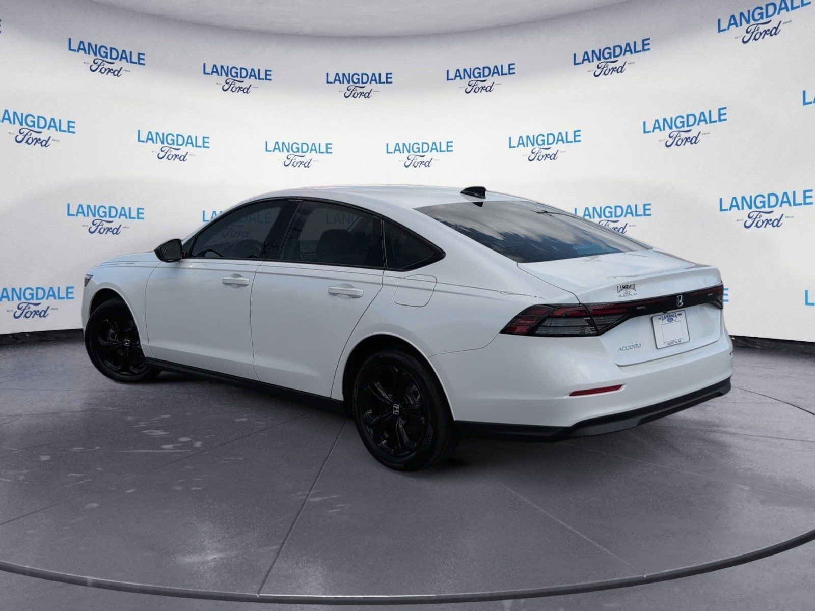 Used 2025 Honda Accord SE image 9