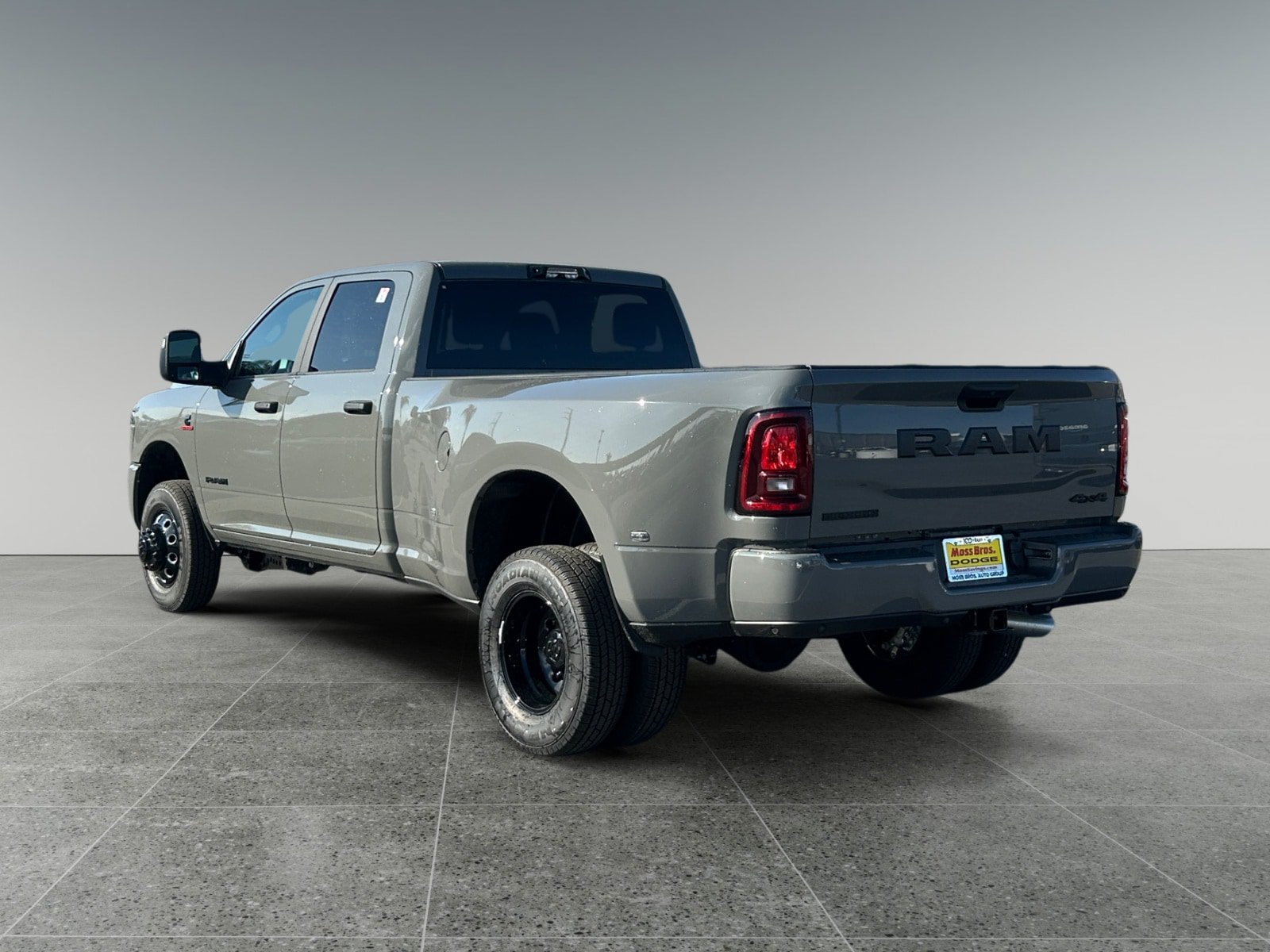 New 2026 RAM 3500 Big Horn AWD/4WD image 3