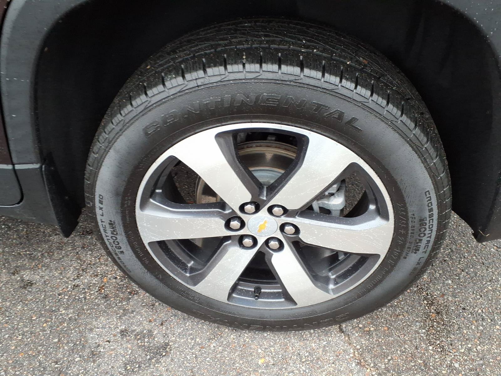 Used 2023 Chevrolet Traverse LT w/ LT Premium Package AWD/4WD image 14