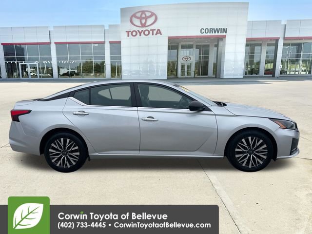 Used 2024 Nissan Altima 2.5 SV image 6