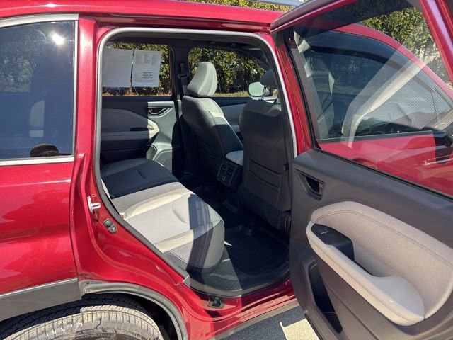 Certified 2025 Subaru Forester Premium image 12