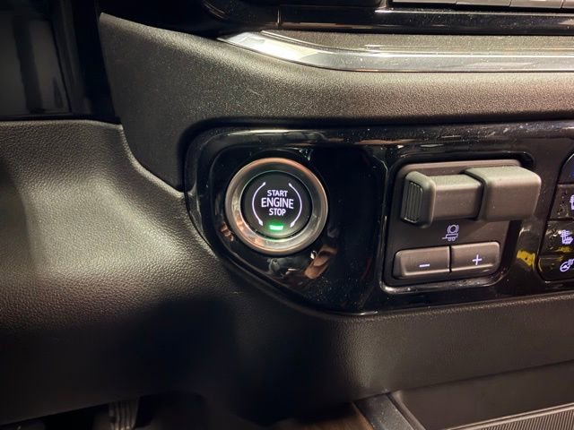 Certified 2024 Chevrolet Silverado 1500 High Country w/ Technology Package AWD/4WD image 17