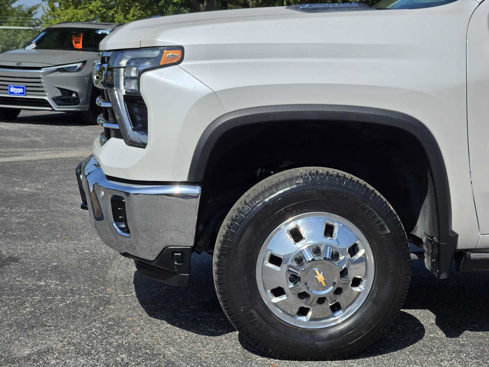Certified 2024 Chevrolet Silverado 3500 LTZ w/ LTZ Convenience Package AWD/4WD image 8