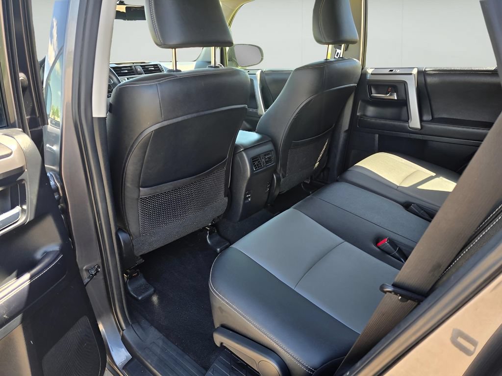 Used 2018 Toyota 4Runner SR5 Premium AWD/4WD image 12