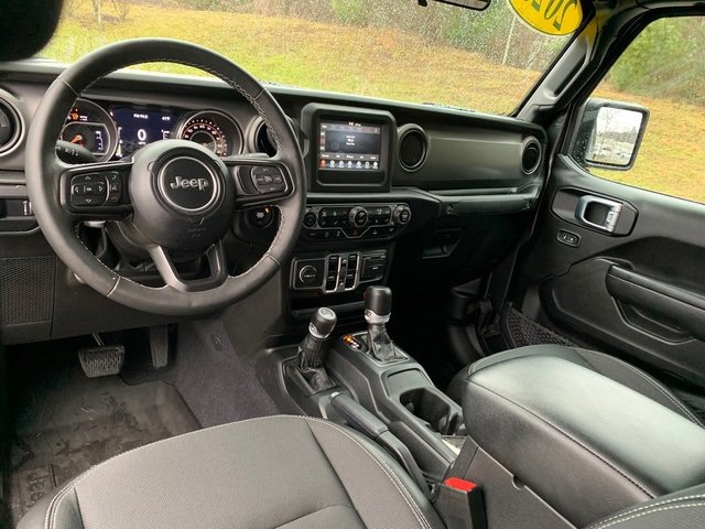 Certified 2023 Jeep Gladiator Sport image 18